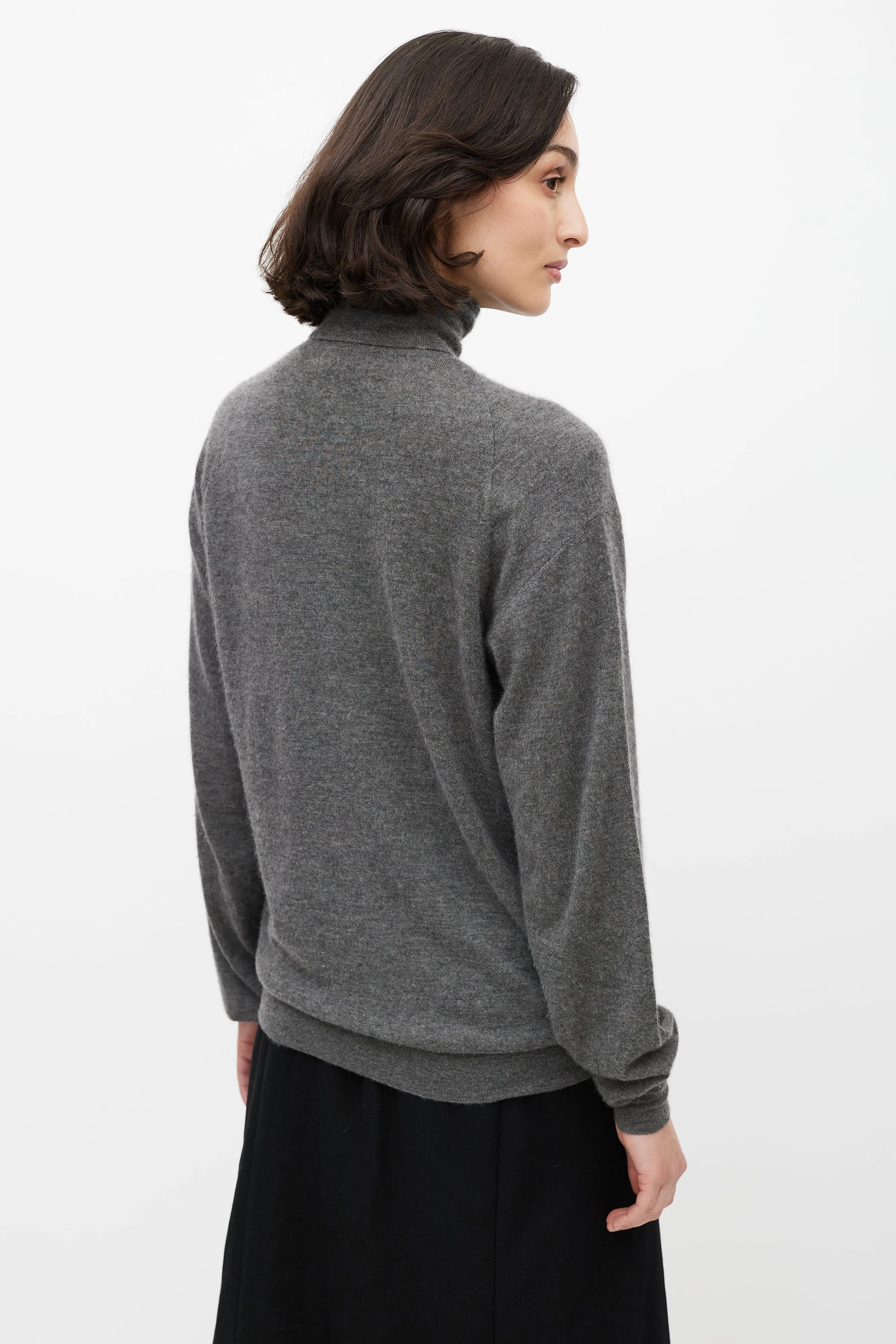 Grey Cashmere Knit Turtleneck