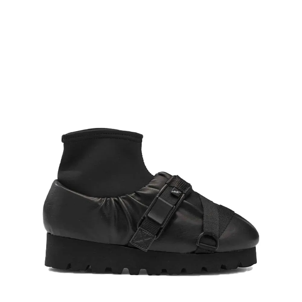 Nawa Camp Black Mid Shoes